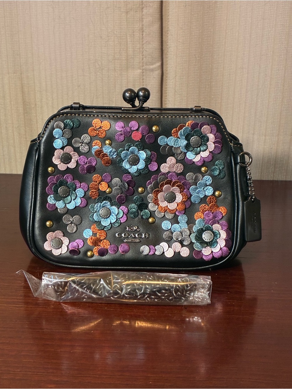 Coach Black Pearl Floral Appliqué Kiss-Lock Hand Bag